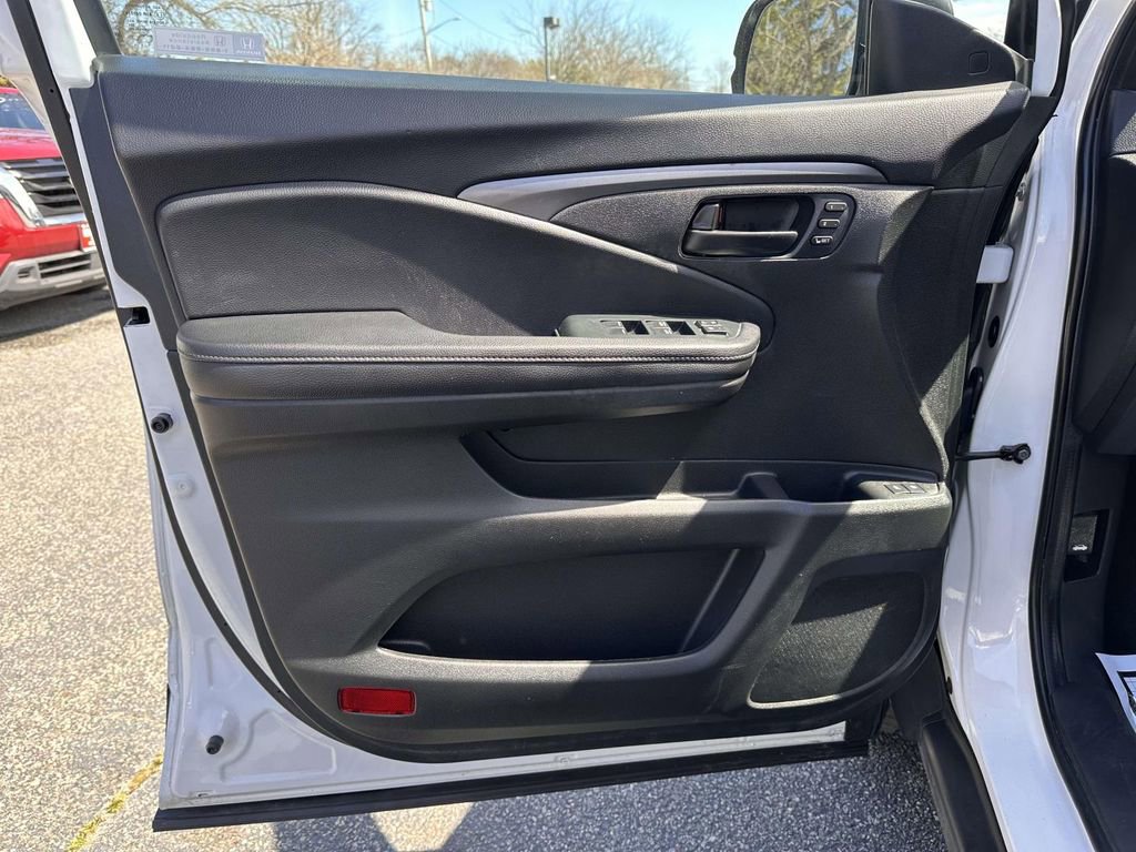 Used 2023 Honda Passport EX-L image 8
