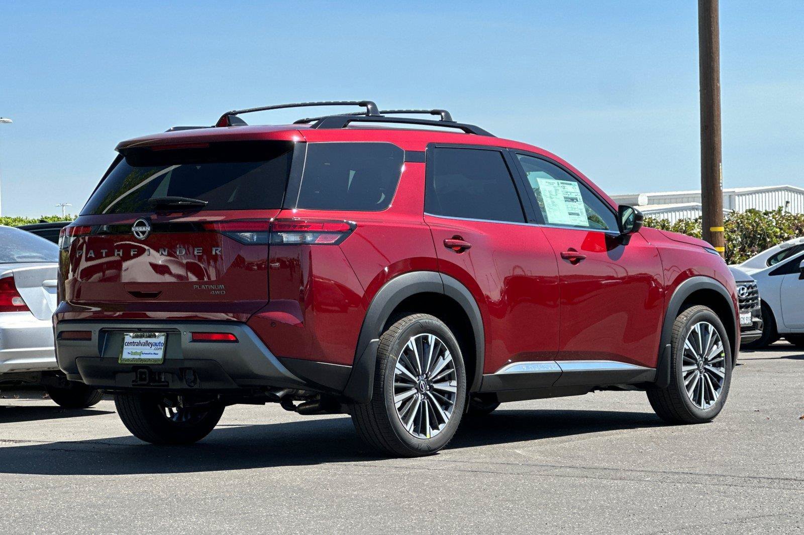 New 2026 Nissan Pathfinder Platinum AWD/4WD image 3