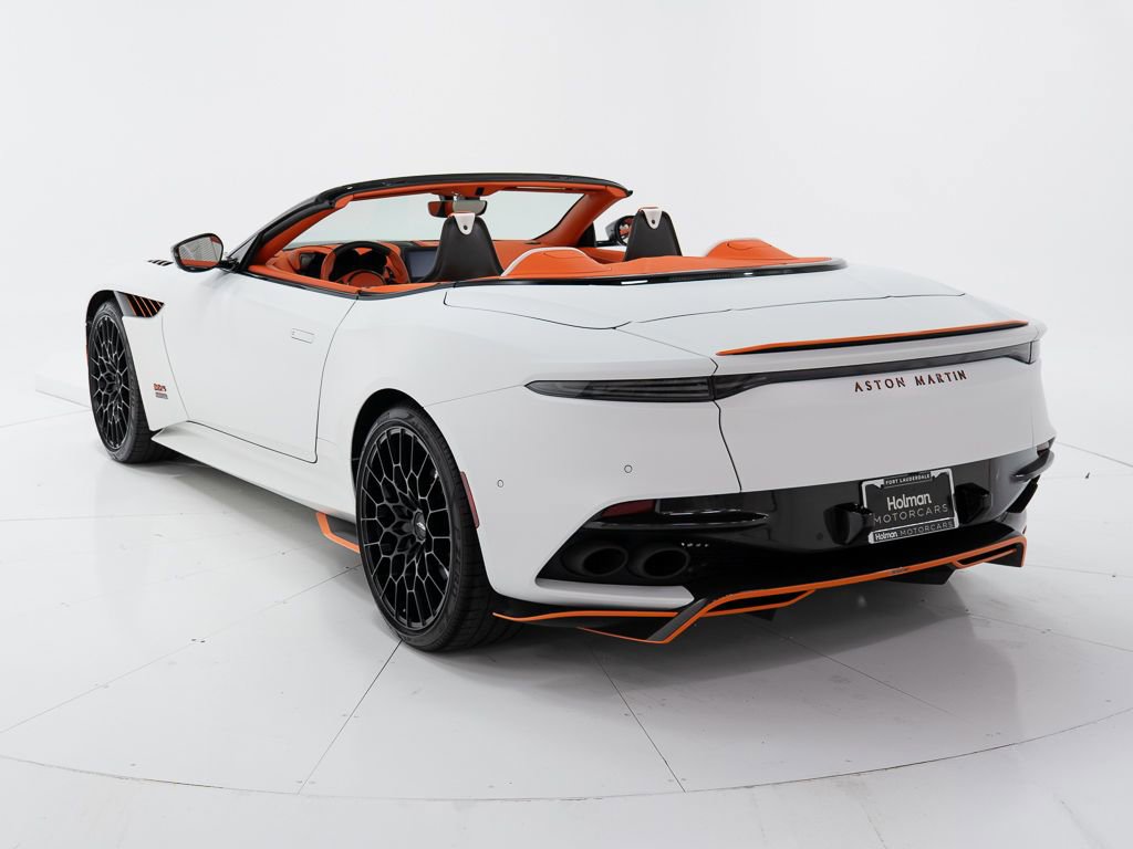 Used 2023 Aston Martin DBS Superleggera Volante image 3