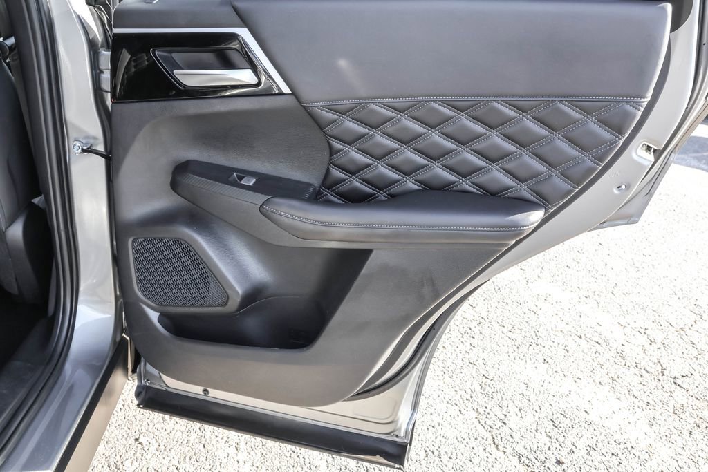 Used 2022 Mitsubishi Outlander SEL image 29