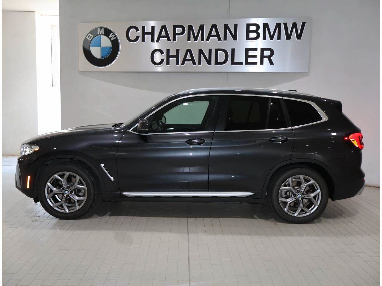 Certified 2024 BMW X3 xDrive30i w/ Premium Package AWD/4WD image 3
