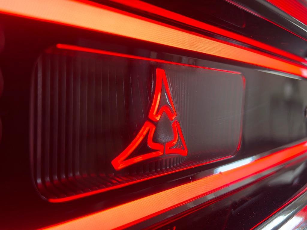 Used 2024 Dodge Charger R/T w/ Plus Group image 9