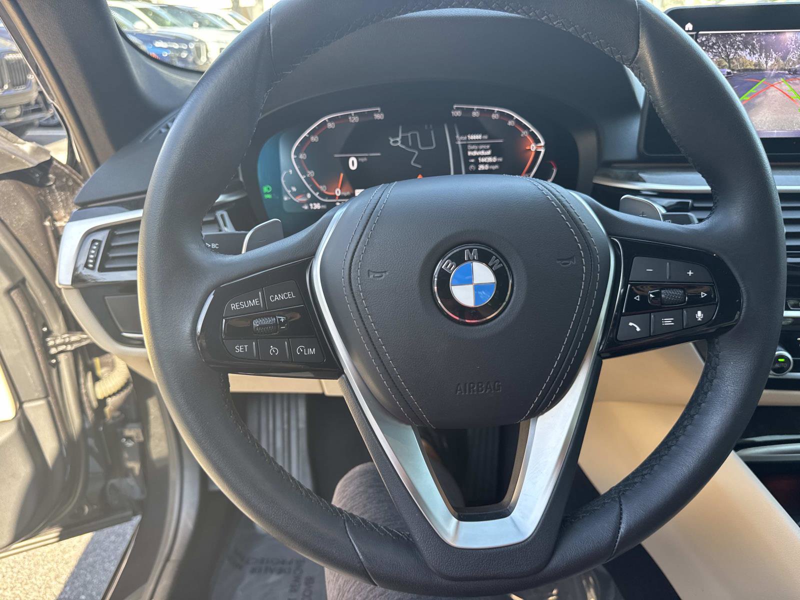 Certified 2023 BMW 540i w/ Premium Package image 28