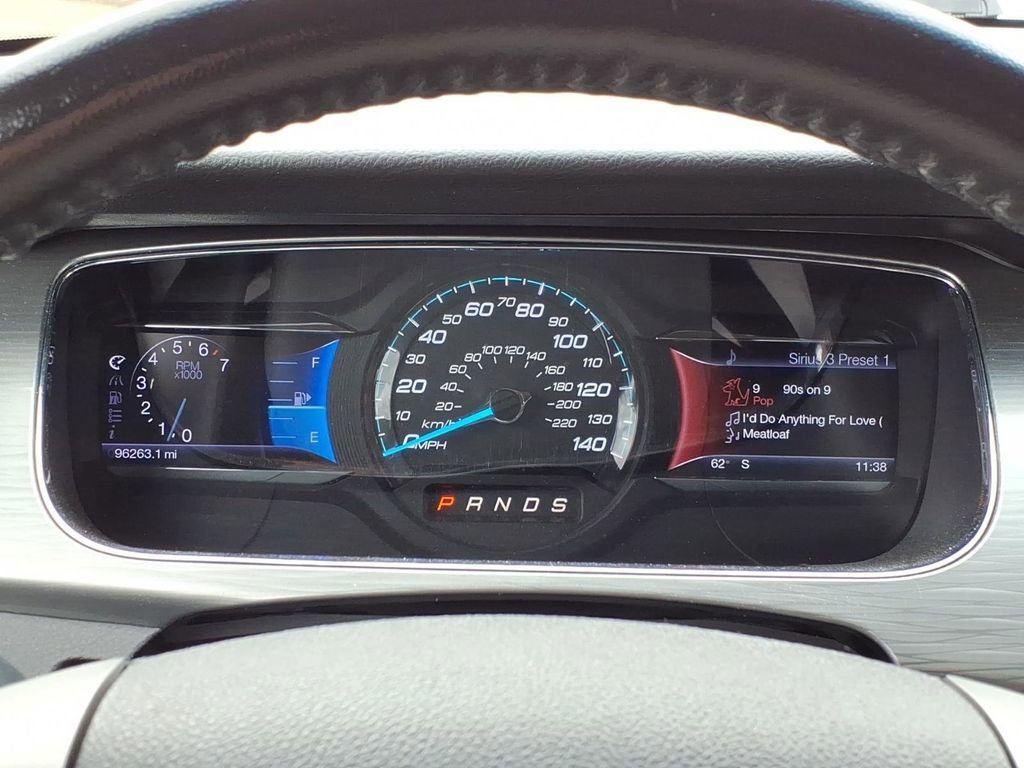 Used 2013 Ford Taurus SEL FWD image 23