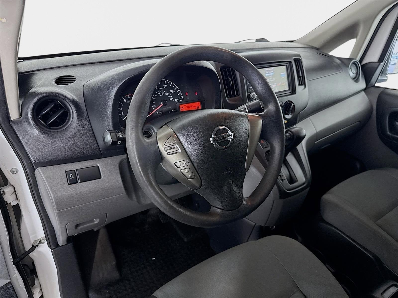 Used 2020 Nissan NV200 S FWD image 9