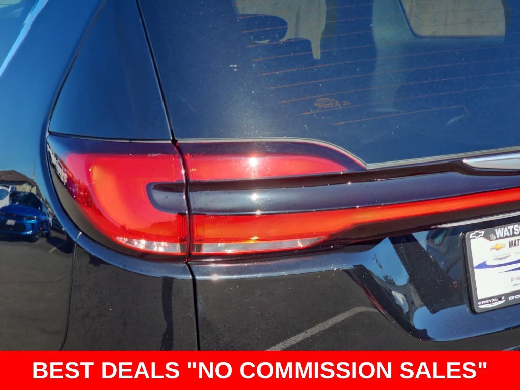Used 2024 Chrysler Pacifica Touring-L FWD image 42