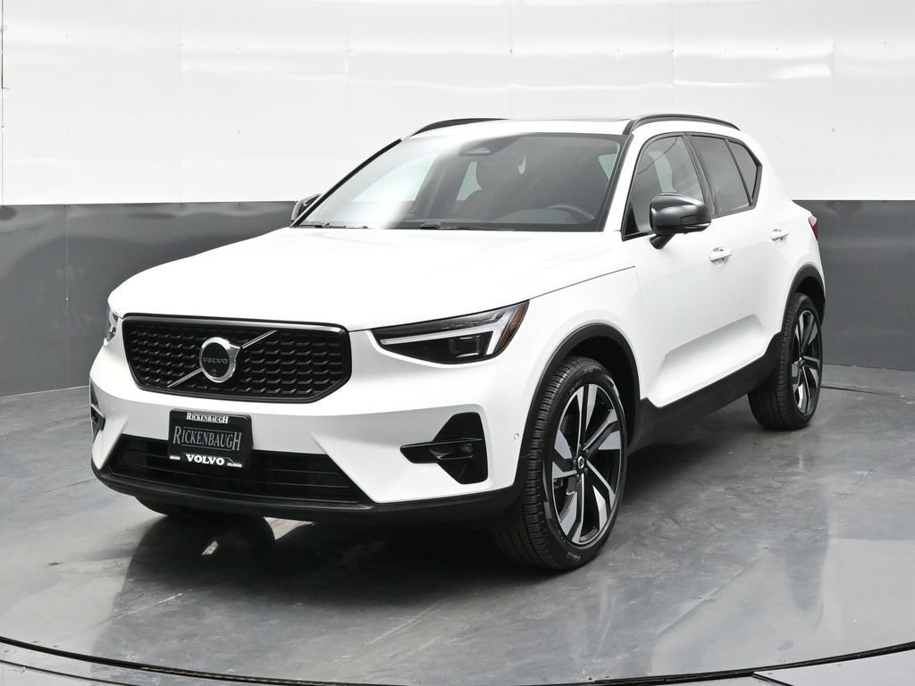 New 2026 Volvo XC40 B5 Ultra w/ Climate Package AWD/4WD image 2
