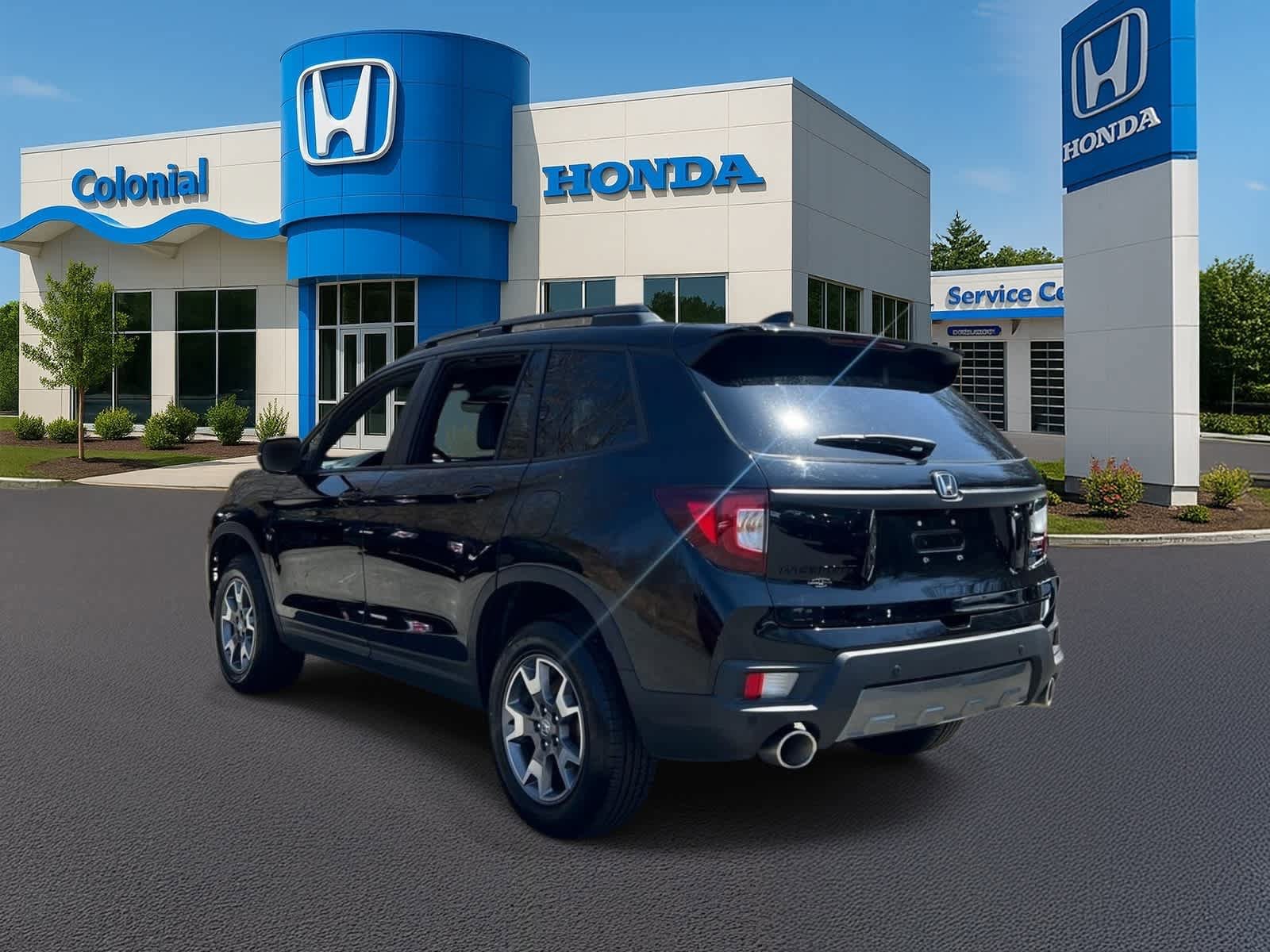 Used 2023 Honda Passport TrailSport image 4