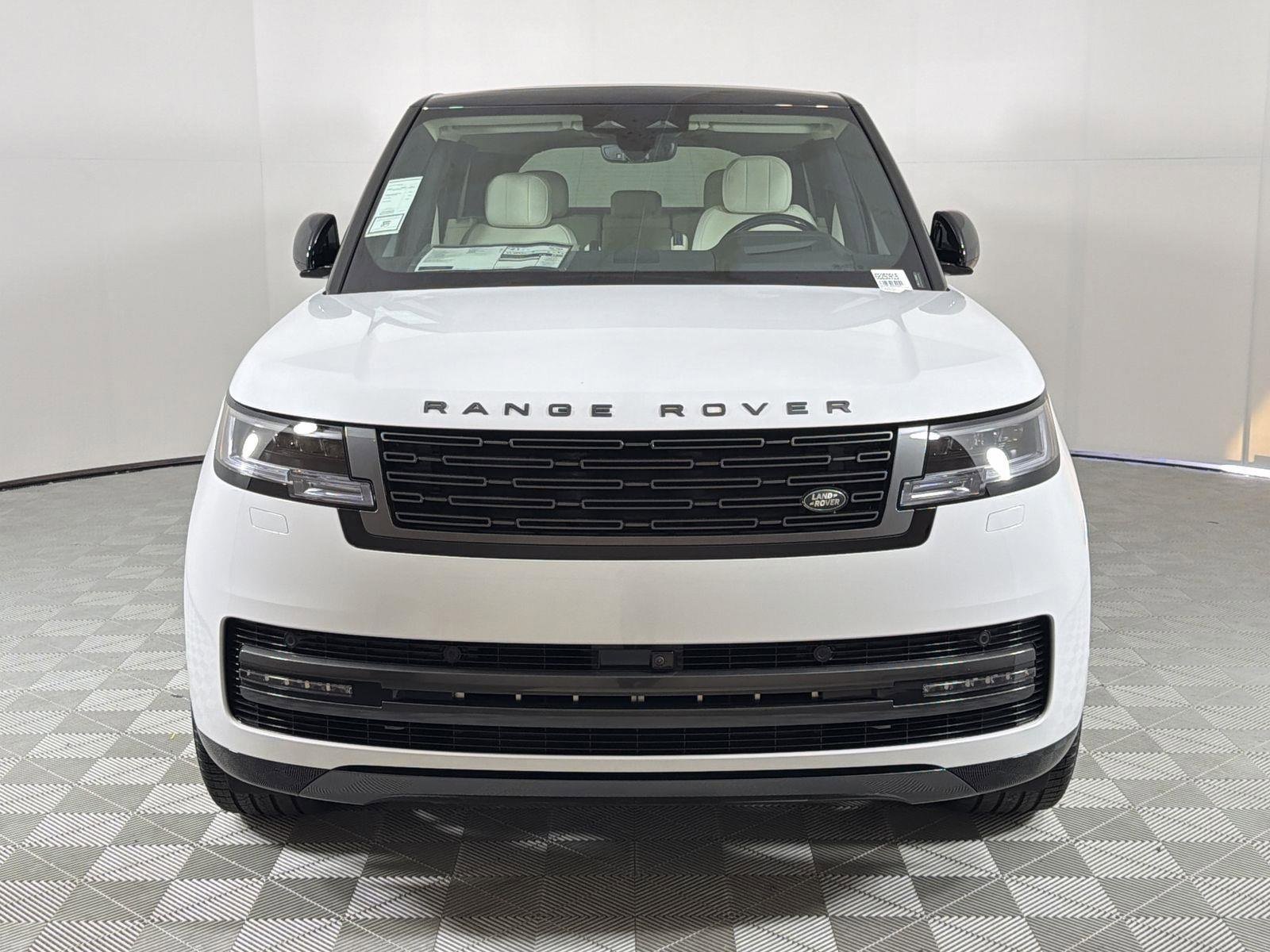 New 2025 Land Rover Range Rover SE image 8
