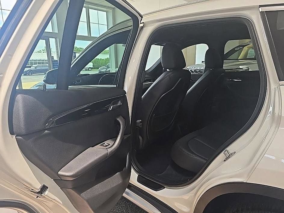 Used 2016 BMW X1 xDrive28i AWD/4WD image 31