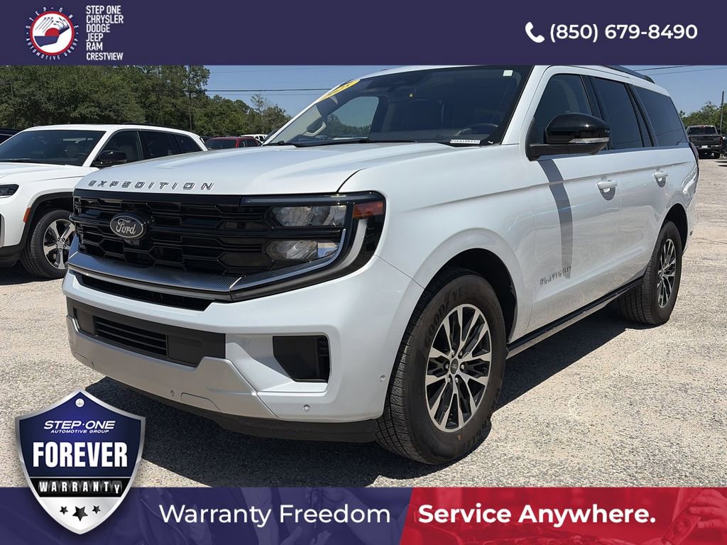 Used 2025 Ford Expedition Platinum AWD/4WD image 1
