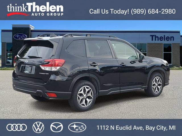 Used 2022 Subaru Forester Premium AWD/4WD image 4