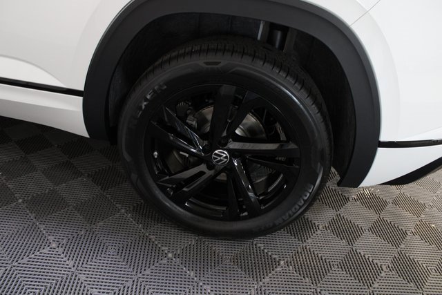 New 2026 Volkswagen Atlas Cross Sport SEL R-Line image 20