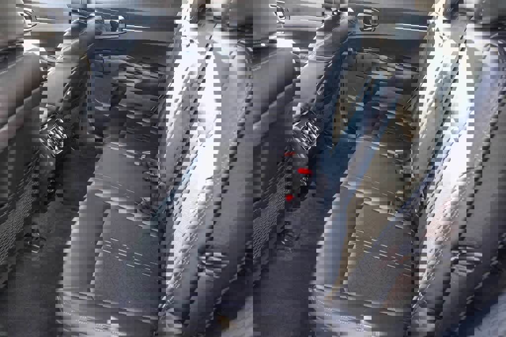 Certified 2023 Kia Sorento S image 17