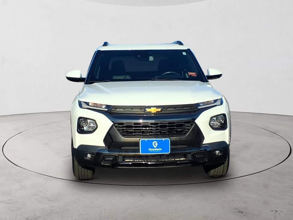 Used 2023 Chevrolet TrailBlazer ACTIV w/ Sun and Liftgate Package AWD/4WD image 2