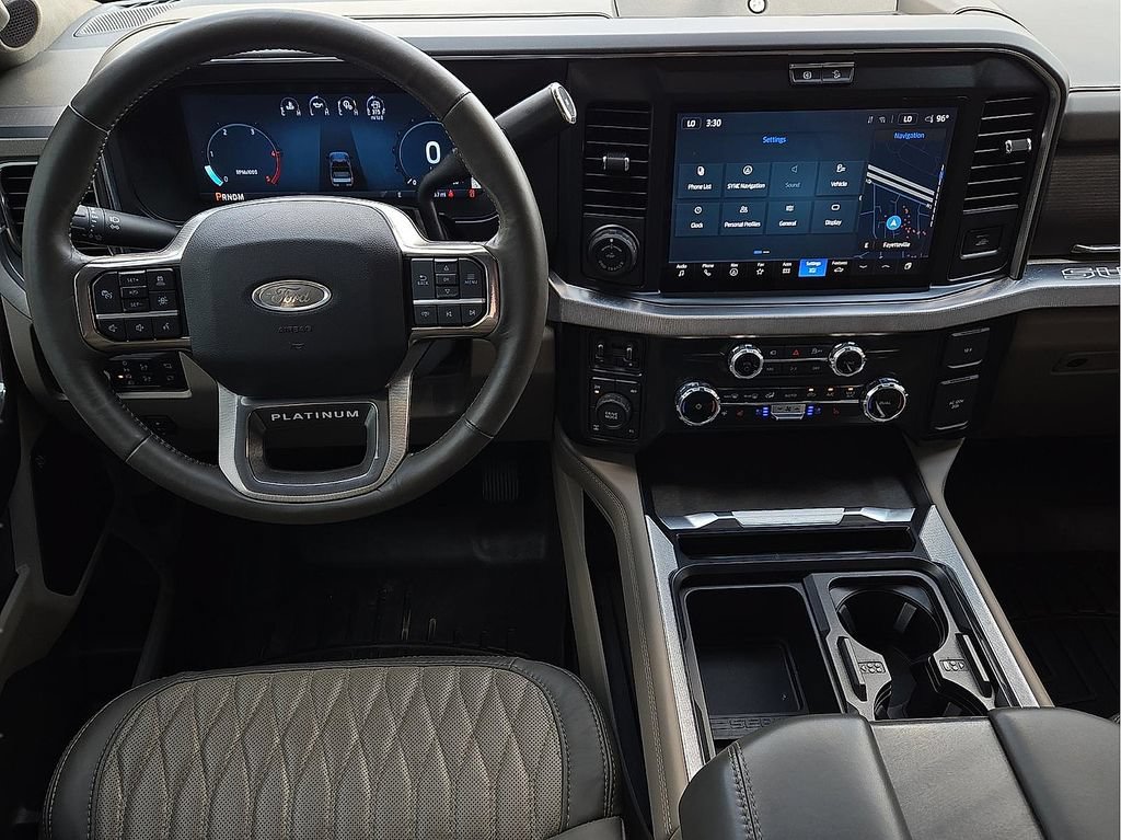 Used 2025 Ford F350 Platinum w/ Platinum Plus Package AWD/4WD image 11