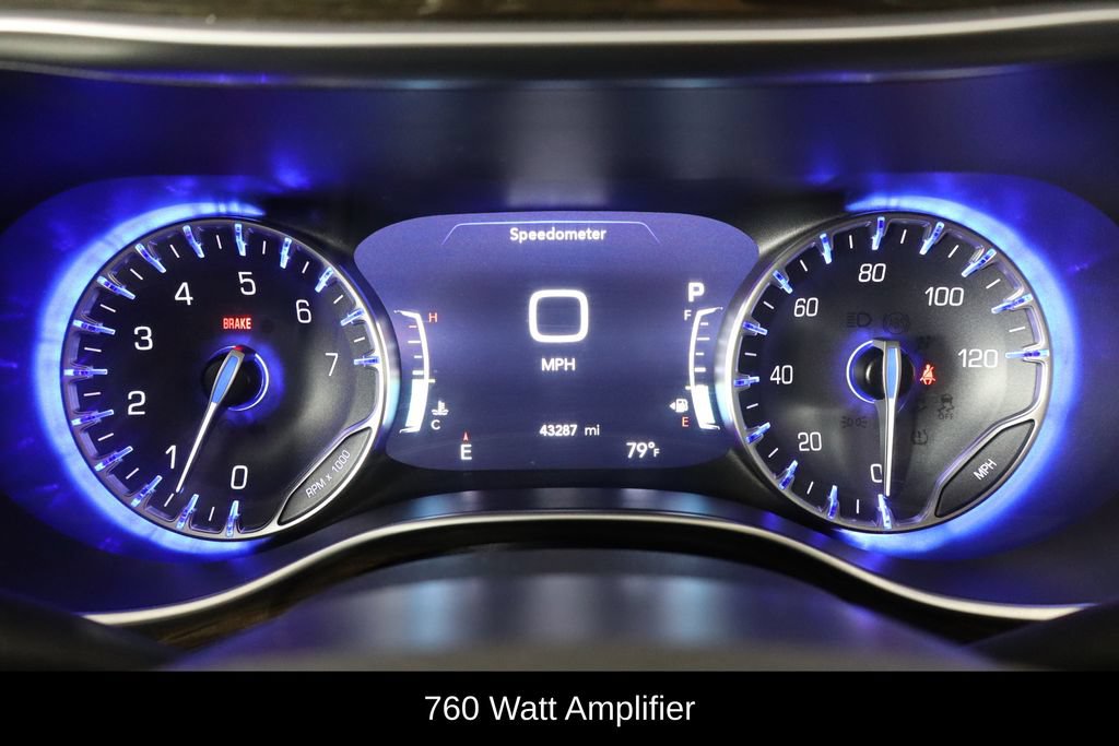 Used 2023 Chrysler Pacifica Limited w/ Uconnect Theater Family Group AWD/4WD image 11
