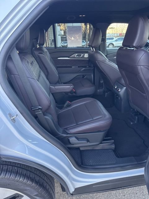 Used 2025 Ford Explorer Platinum w/ LUX Leather Package image 14