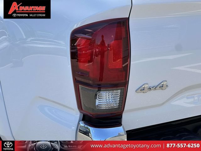 Certified 2023 Toyota Tacoma SR5 AWD/4WD image 13