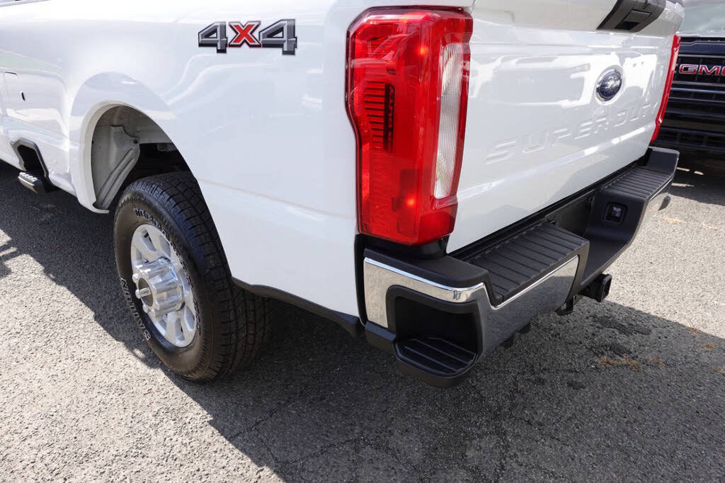 Used 2023 Ford F250 XLT AWD/4WD image 25