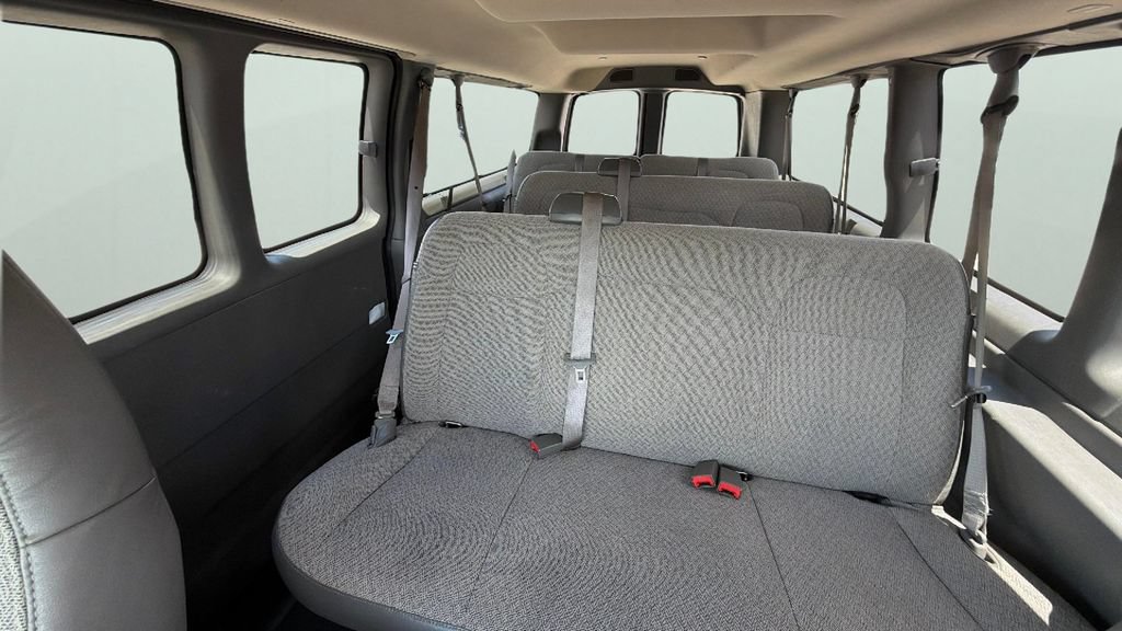 Certified 2025 Chevrolet Express 3500 LT w/ LT Preferred Equipment Group RWD image 24