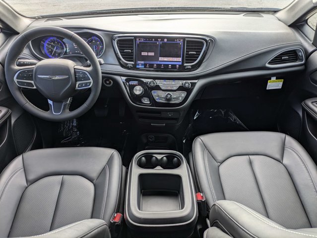 New 2026 Chrysler Pacifica Select FWD image 16