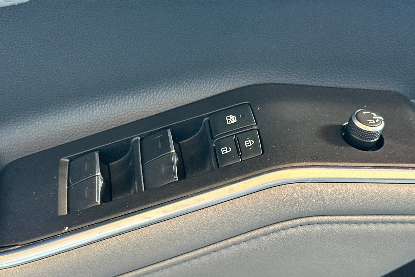 Certified 2021 Toyota Highlander Platinum AWD/4WD image 14