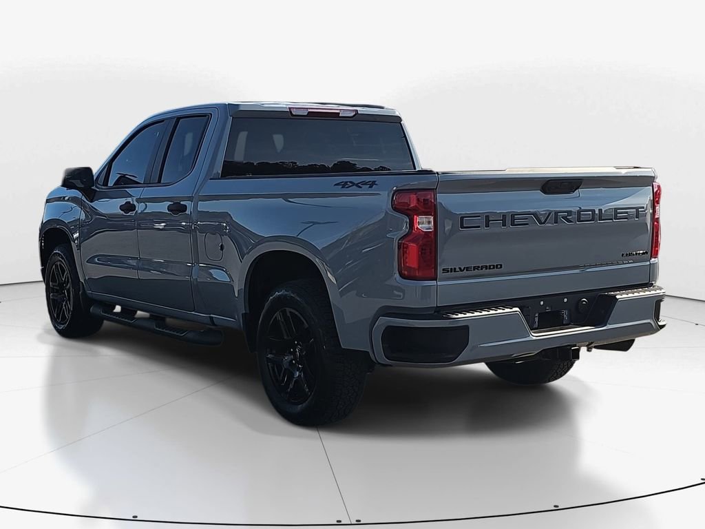 Used 2025 Chevrolet Silverado 1500 Custom w/ Turbomax Blackout Package image 7