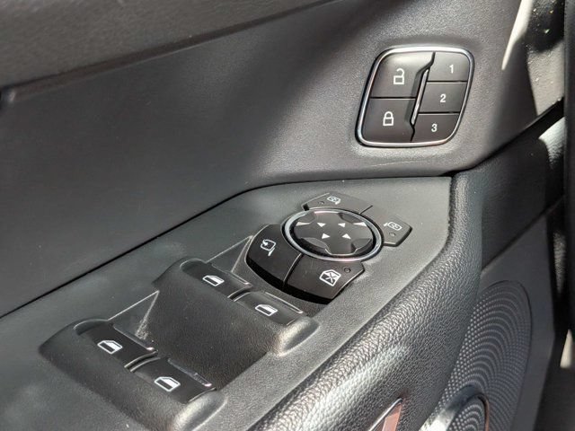 Used 2024 Ford Expedition XLT RWD image 25