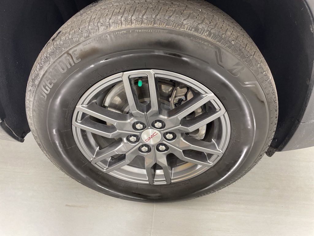 Used 2025 GMC Acadia Elevation image 25