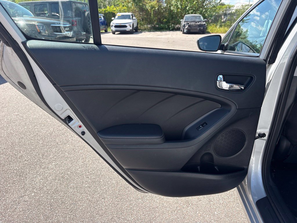 Used 2016 Kia Forte LX FWD image 13