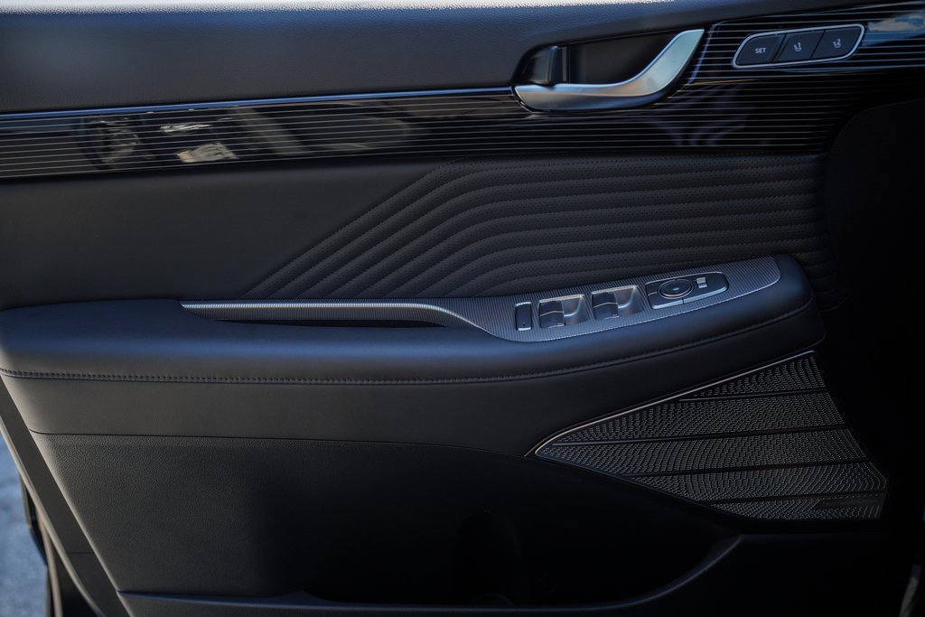 Used 2024 Hyundai Palisade Calligraphy image 36