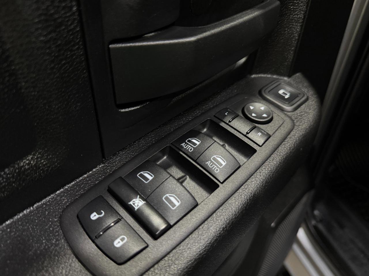 Used 2023 RAM 2500 Tradesman w/ Safety Group AWD/4WD image 28