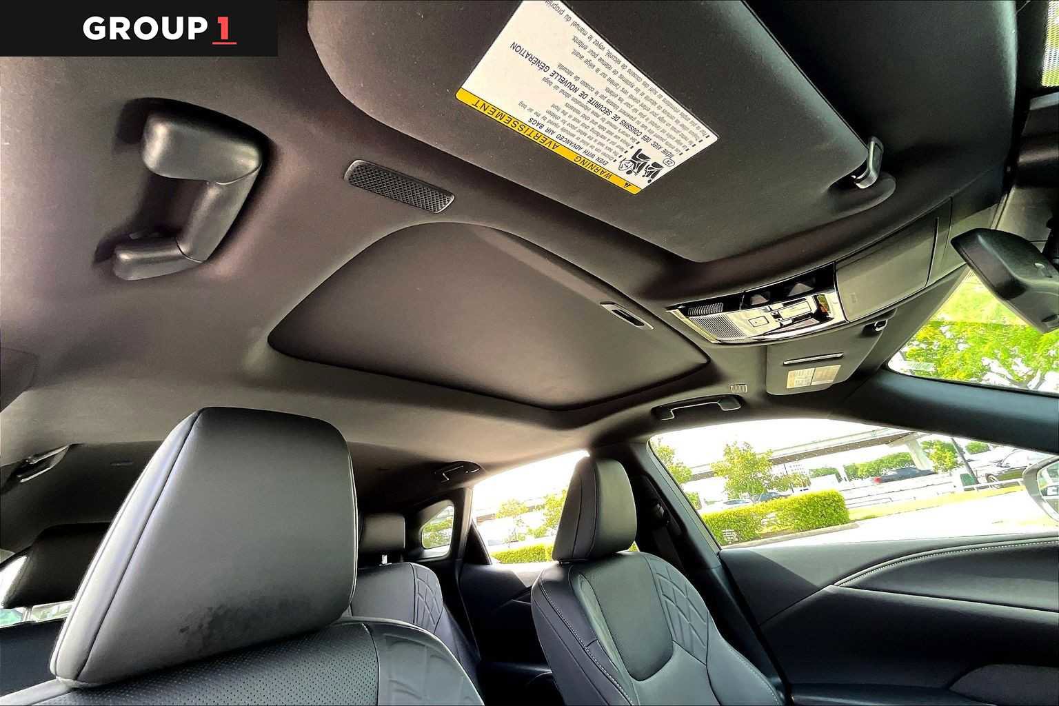 Used 2025 Lexus RX 350 Premium w/ Accessory Package (Z1) image 12