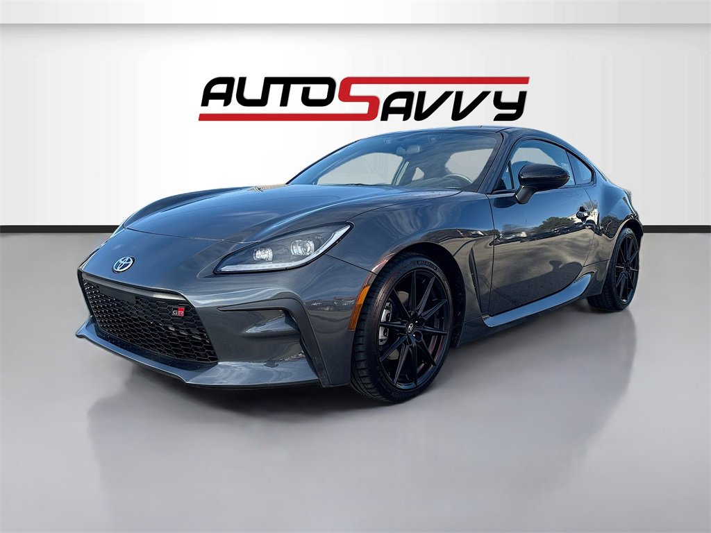 Used 2025 Toyota GR86 Premium image 3