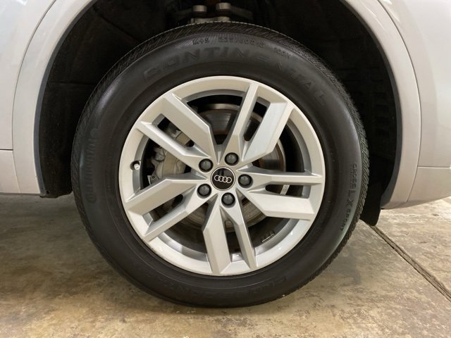 Used 2023 Audi Q5 2.0T Premium w/ Convenience Package image 31