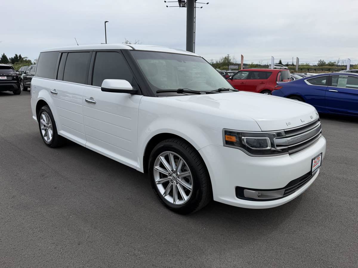 Used 2019 Ford Flex Limited FWD image 2