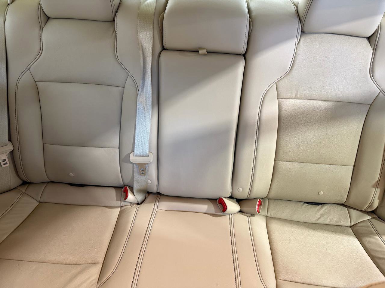 Used 2015 Ford Taurus SEL w/ Equipment Group 201A AWD/4WD image 25