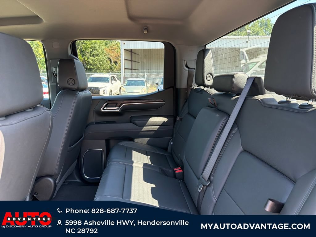 Used 2025 GMC Sierra 1500 SLT AWD/4WD image 28