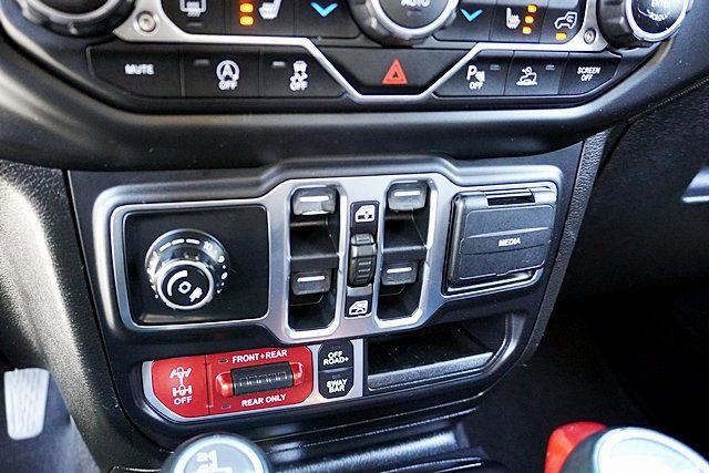 Used 2020 Jeep Gladiator Rubicon AWD/4WD image 31