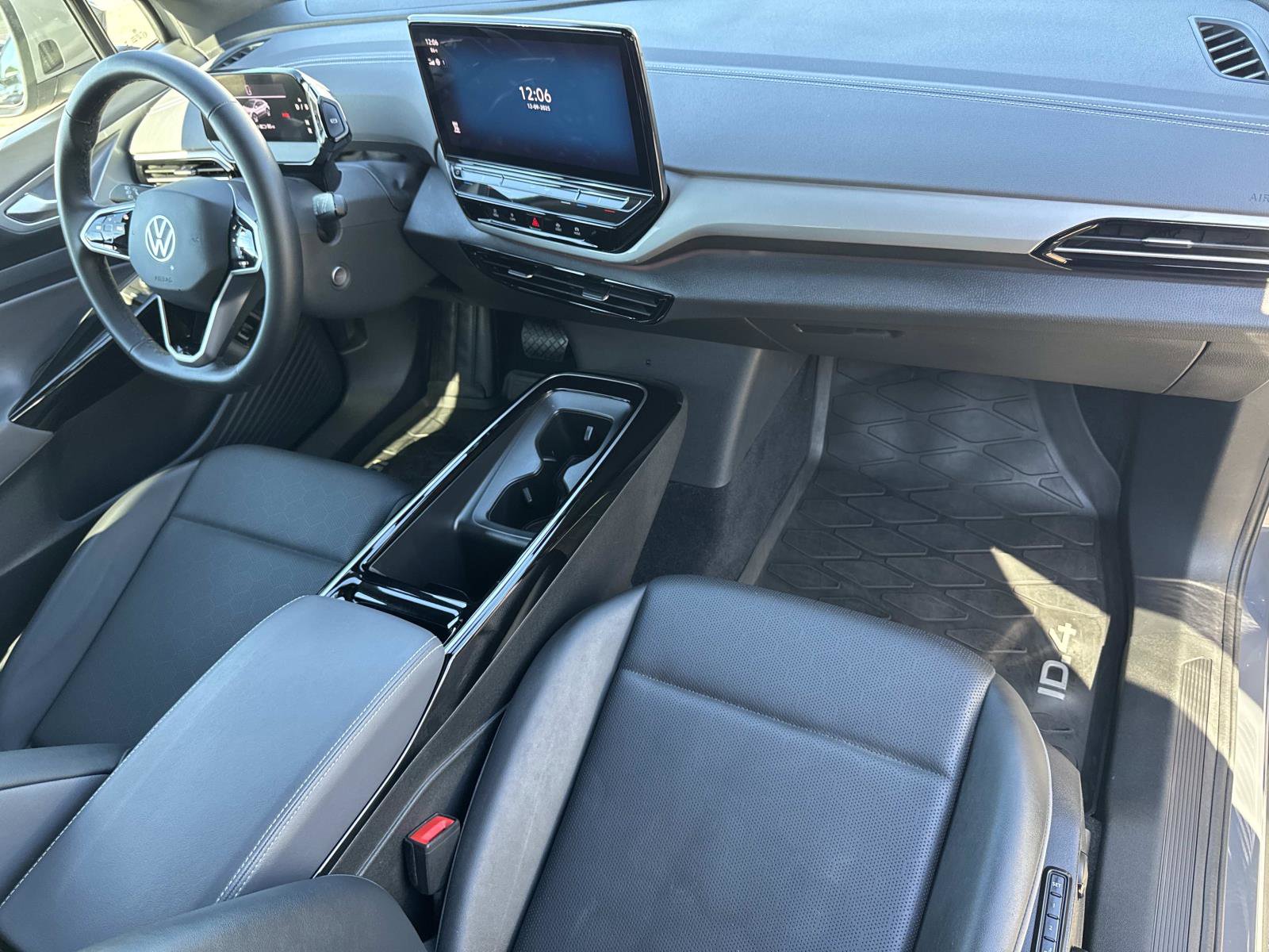 Certified 2023 Volkswagen ID.4 Pro S image 29