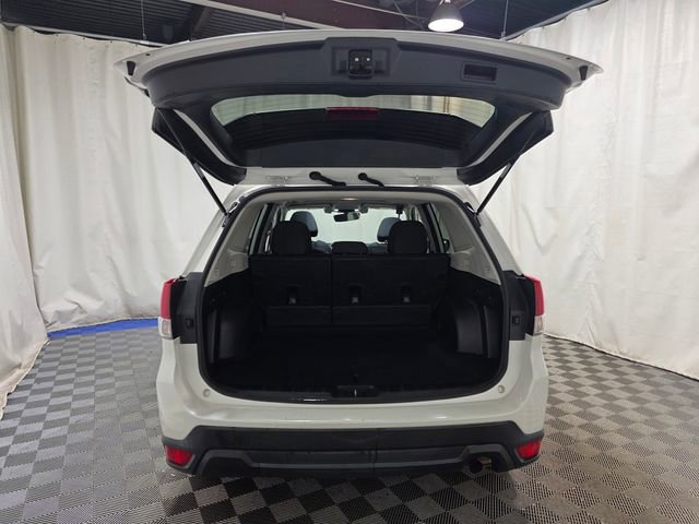 Used 2019 Subaru Forester Premium w/ All-Weather Package image 37
