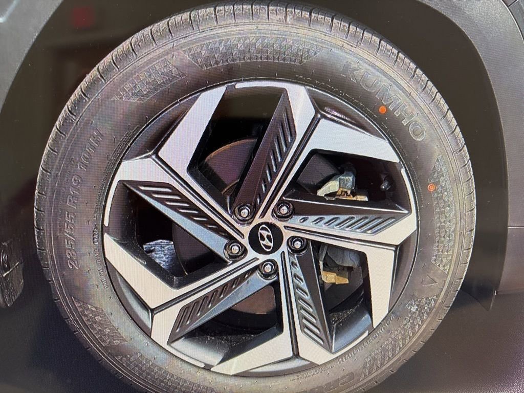 Used 2024 Hyundai Tucson Limited image 7