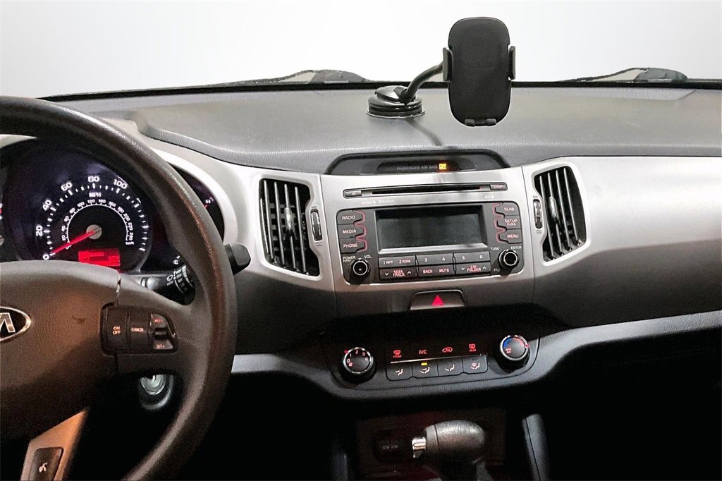 Used 2016 Kia Sportage LX image 9