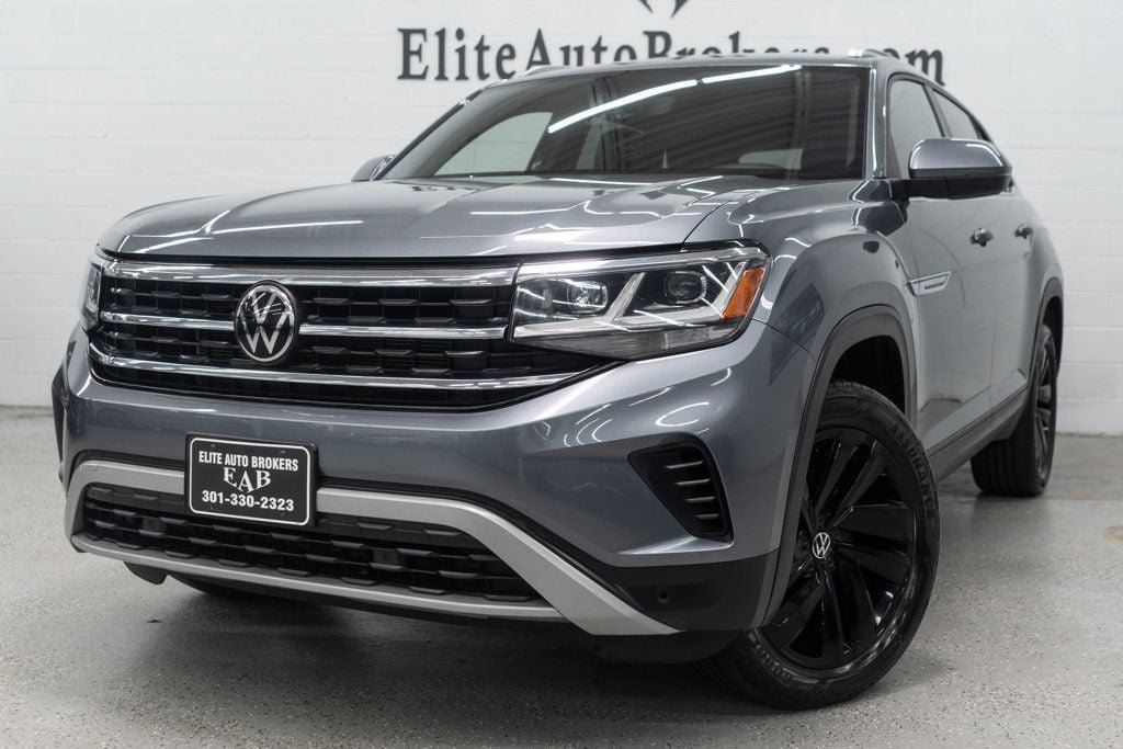 Used 2023 Volkswagen Atlas Cross Sport SE w/ Black Wheel Package AWD/4WD image 47