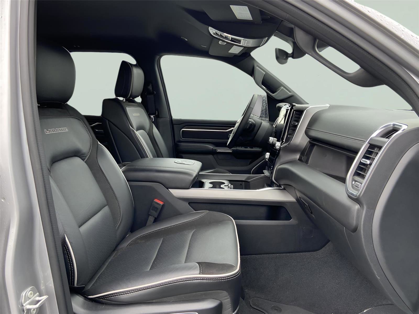 Used 2025 RAM 1500 Laramie image 23