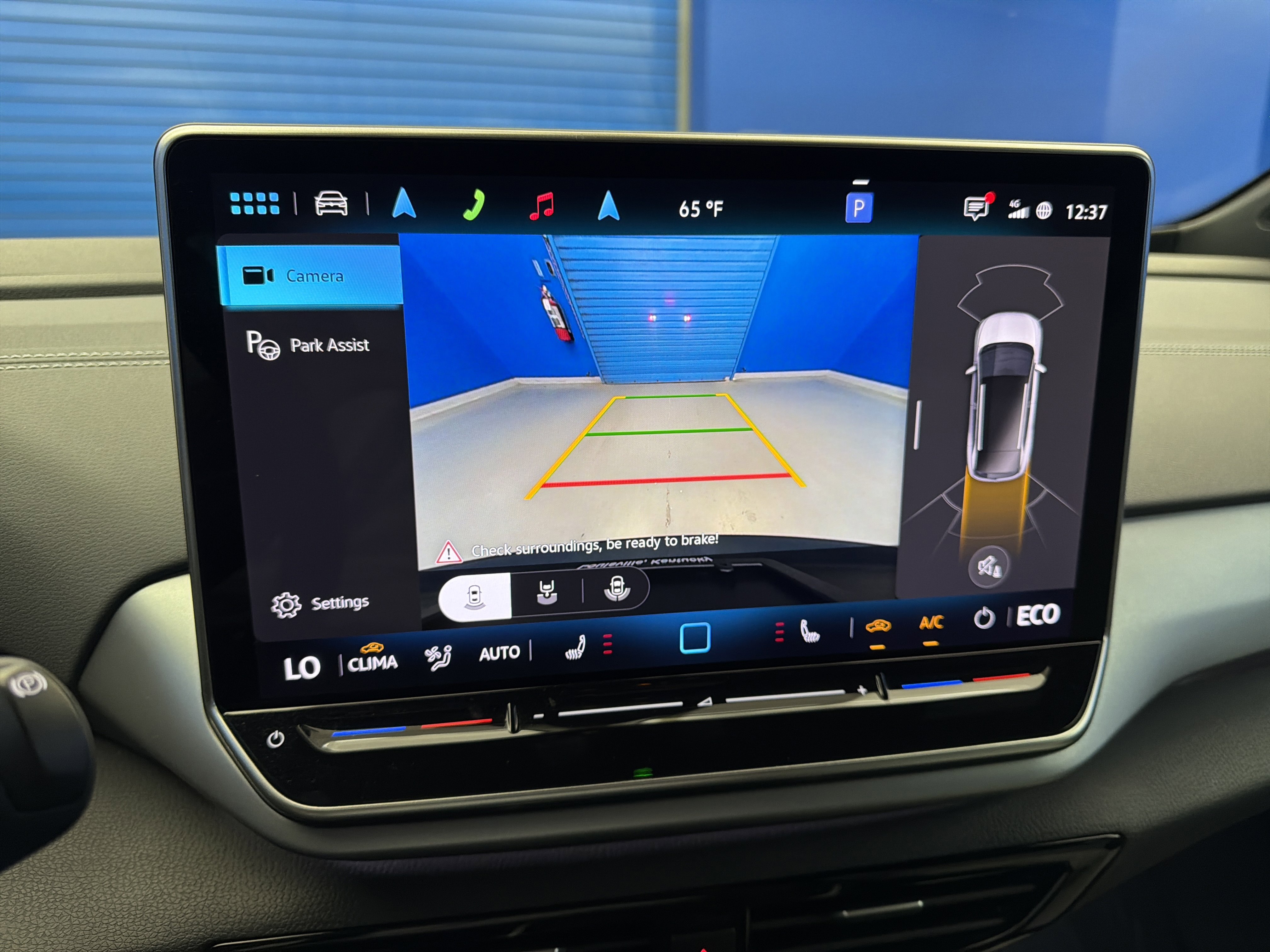 Certified 2025 Volkswagen ID.4 Pro AWD/4WD image 22