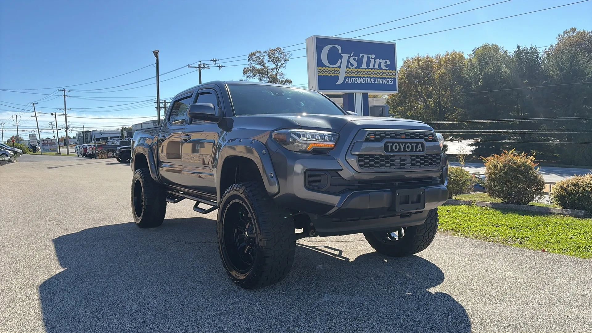 Used 2021 Toyota Tacoma SR5 image 5