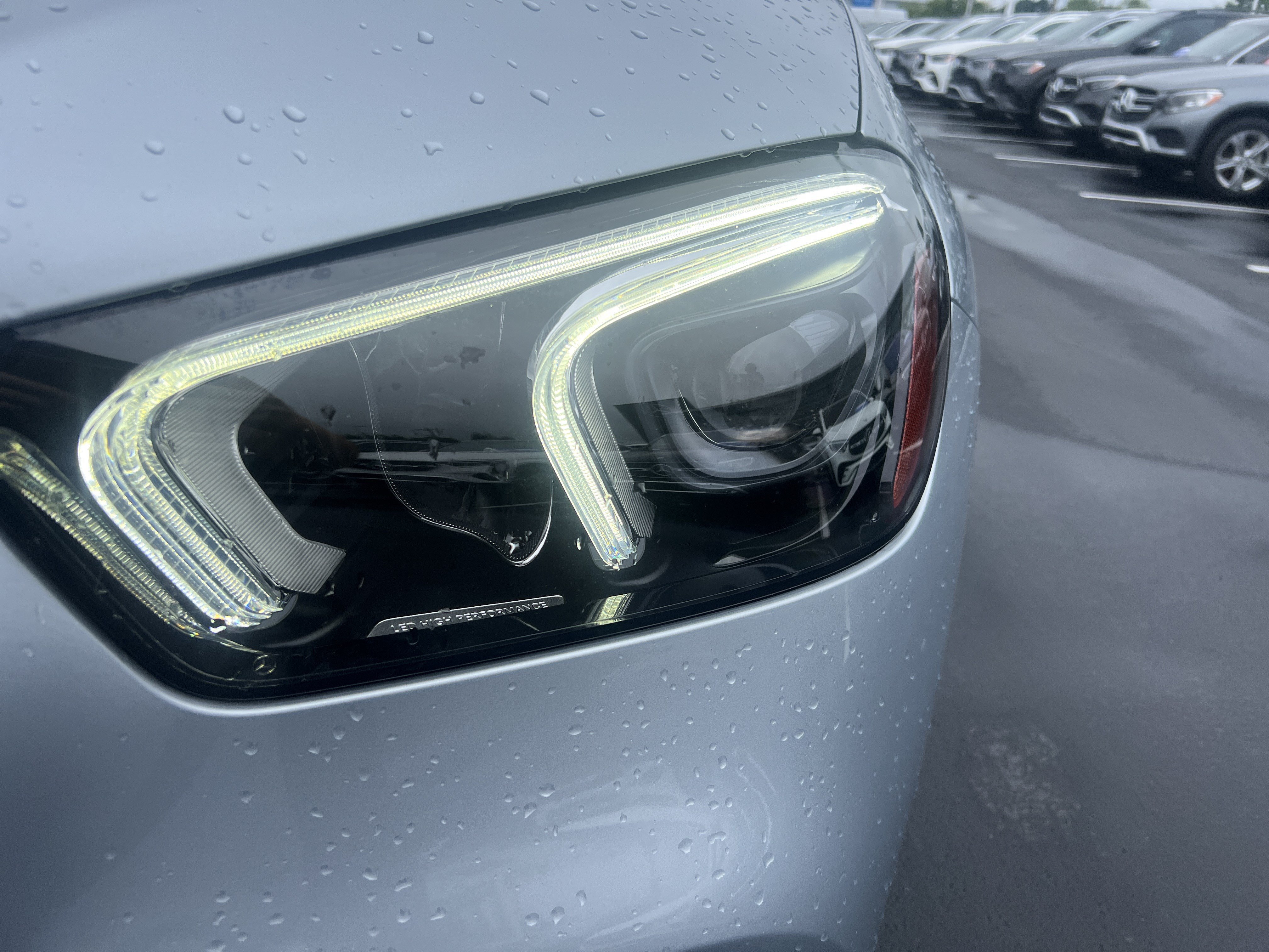 Certified 2022 Mercedes-Benz GLE 450 4MATIC w/ Premium Package image 6