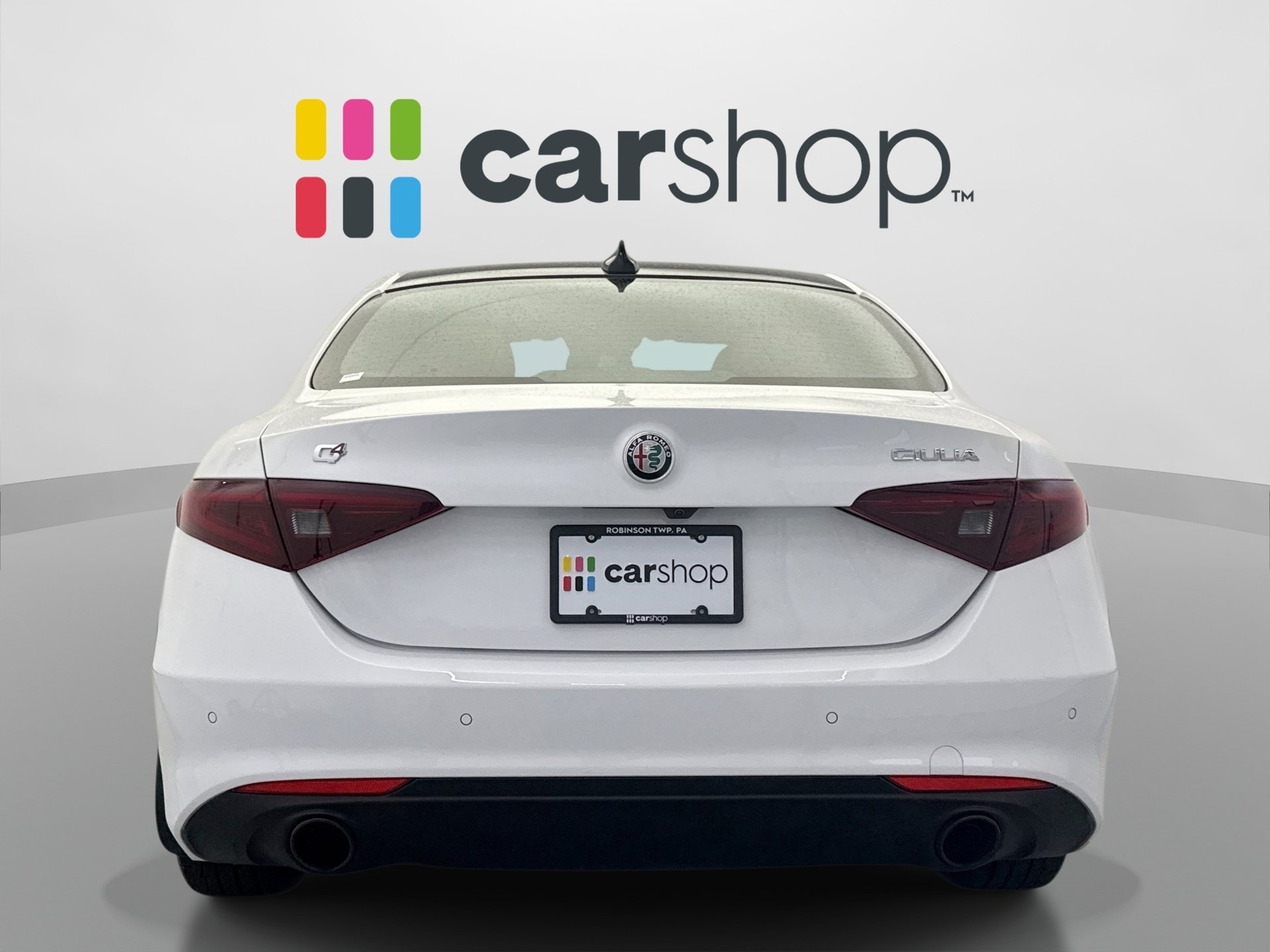 Used 2022 Alfa Romeo Giulia Ti AWD/4WD image 4